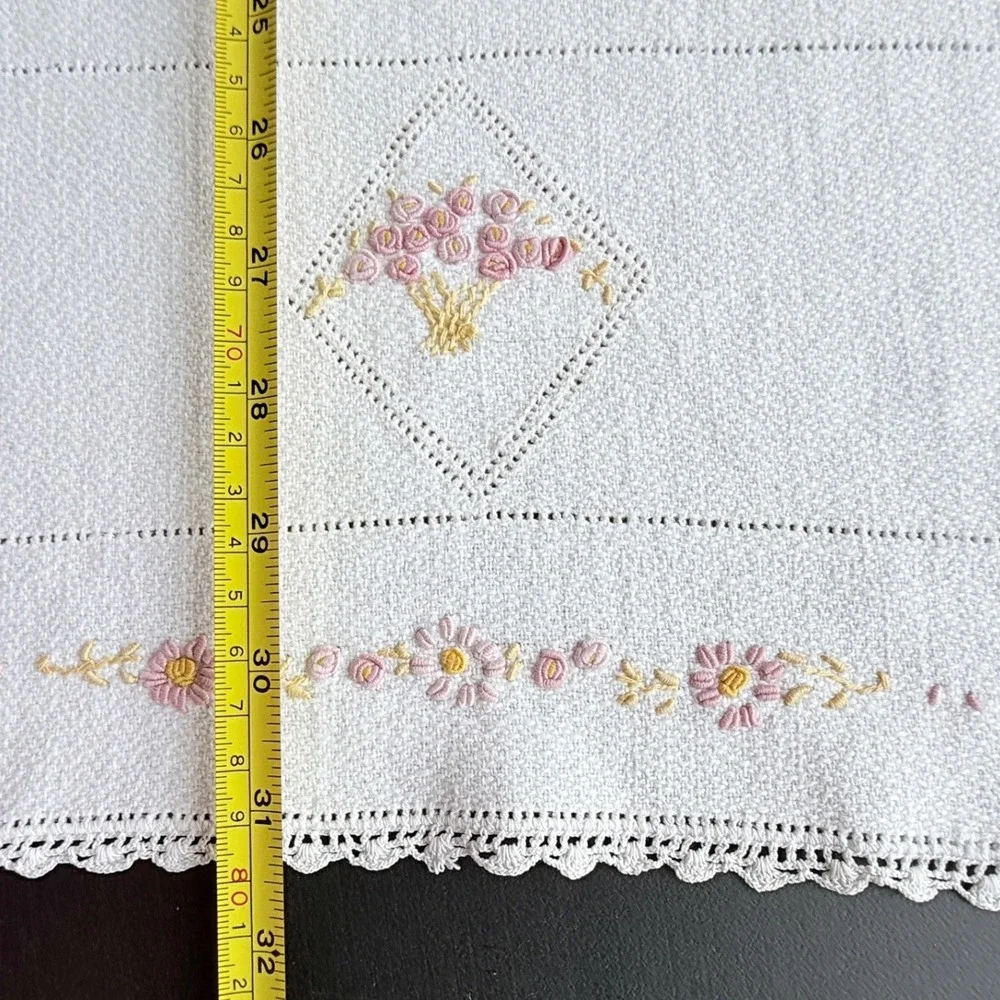 Vintage Hand Embroidered Table Runner Dresser Scarf Set Floral White Cotton Lace